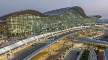 قتيل ومصابون في اعتراض مسيرة إيرانية قرب مطار زايد بأبوظبي